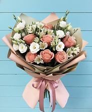 Букет цветов из:  Розы, Альстромерии и Лизиантусы #REPLACE_PRED# Новоульяновске