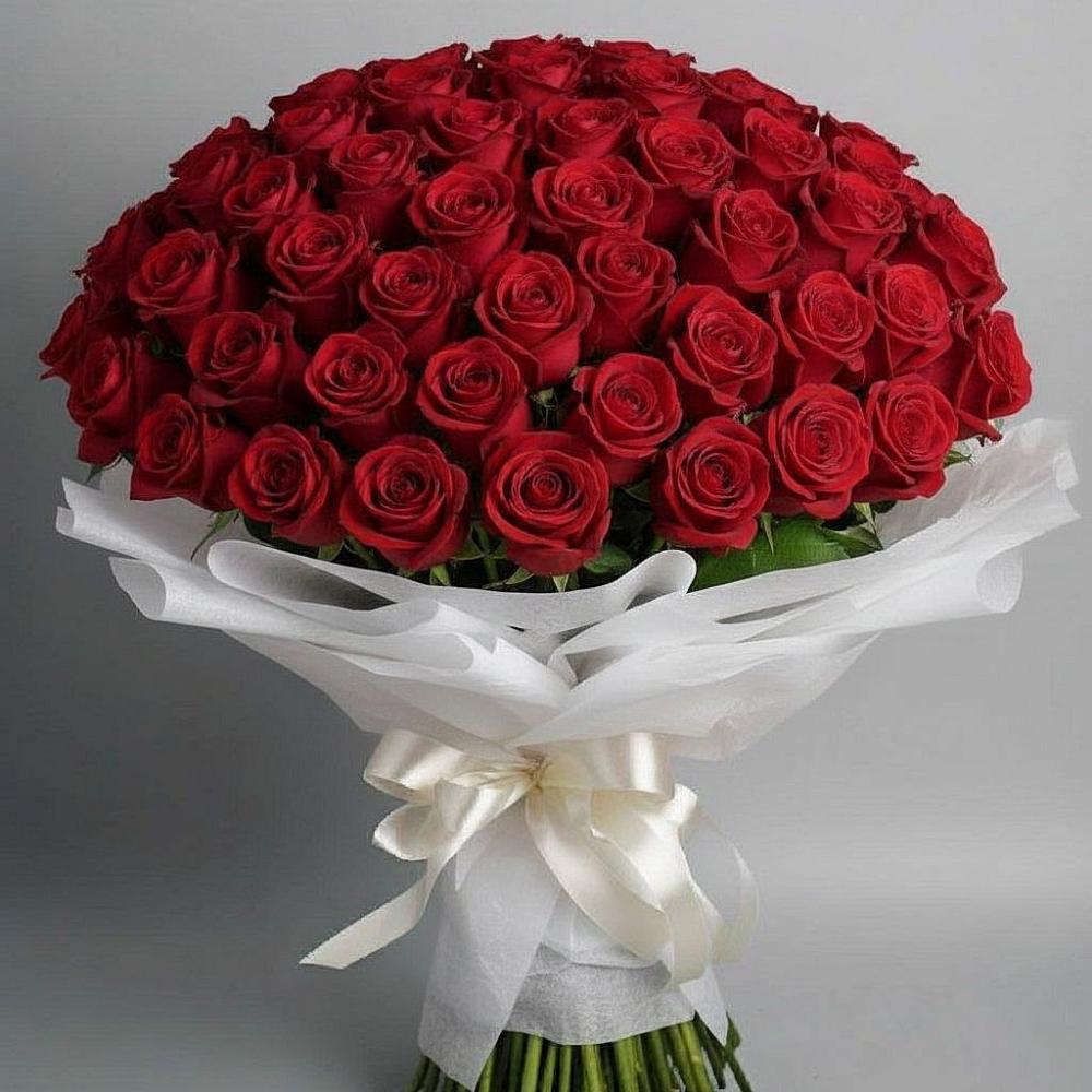 Букет 101 Красная роза Блэк Мэджик в Новоульяновске