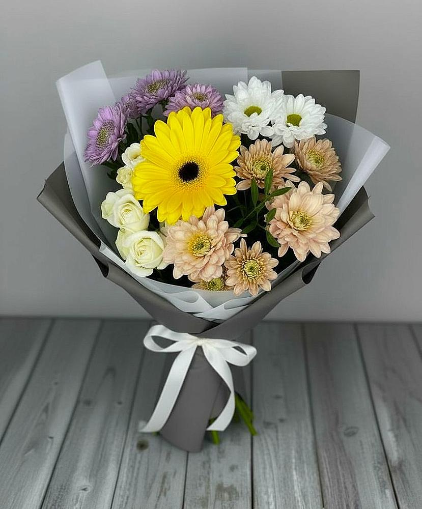 Букет цветов из: Розы, Герберы и Хризантемы в Новоульяновске