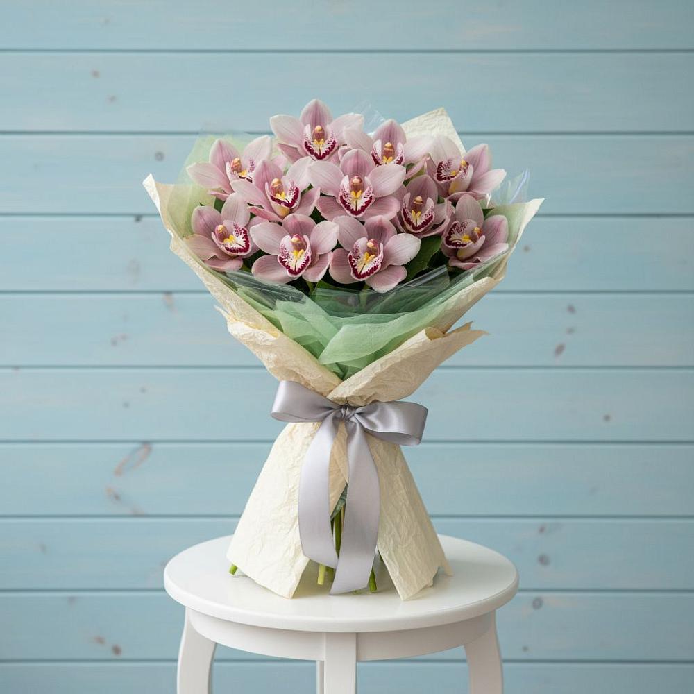 Букет цветов из: Орхидеи и Розы в Новоульяновске