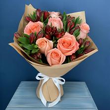 Букет цветов из:  Розы и Альстромерии в Новоульяновске