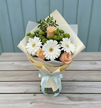 Букет цветов из:  Герберы, Розы и Хризантемы в Новоульяновске