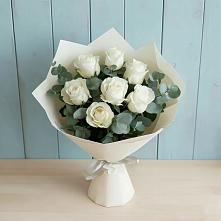 Букет Белые розы в Эвкалипте в Новоульяновске